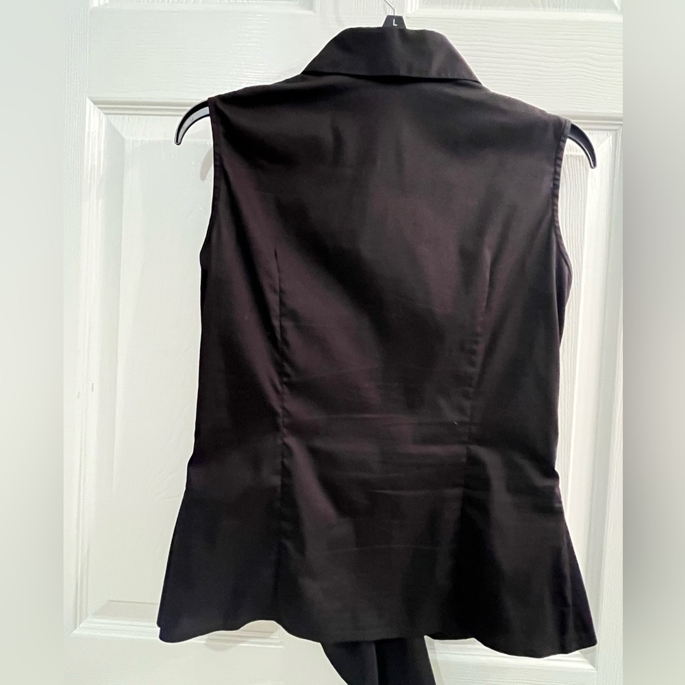 NWOT Samuel Dong sleeveless front tie Mixed Media top. Women’s Small (S) - Picture 5 of 7